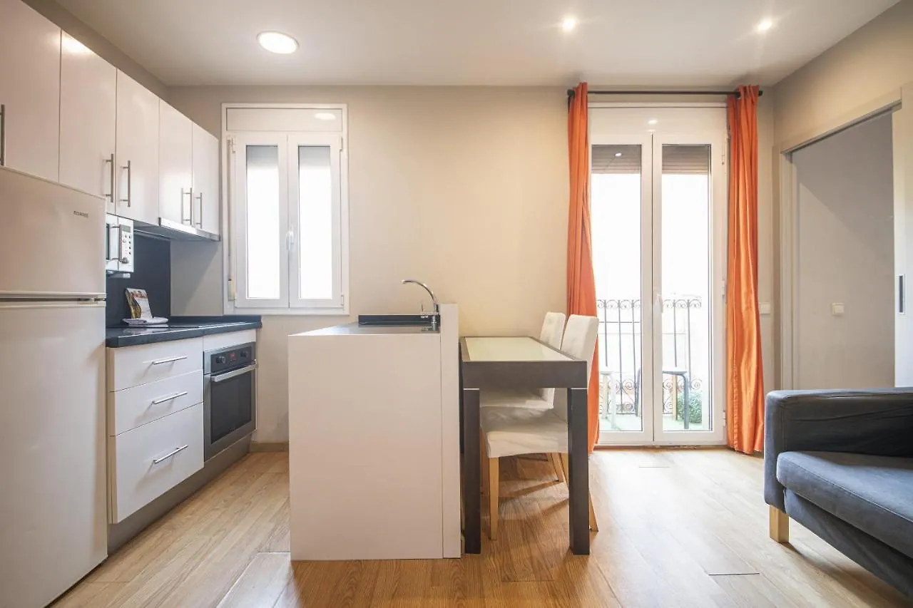 Catalunya Casas 2 Bed Apartment In Barceloneta Steps From The Beach España